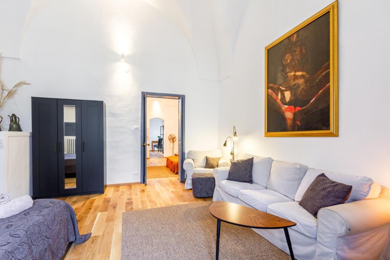 Lecce Center Charming Flat With Terrace Apartment Exterior foto